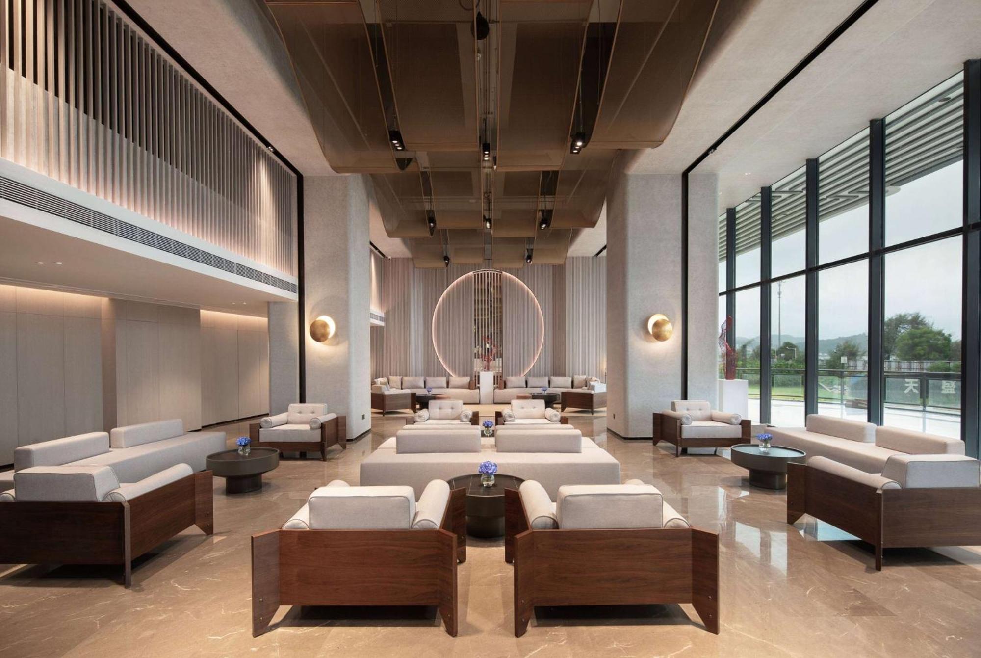 Отель Ramada By Wyndham Huizhou Double Moon Bay Huidong Экстерьер фото